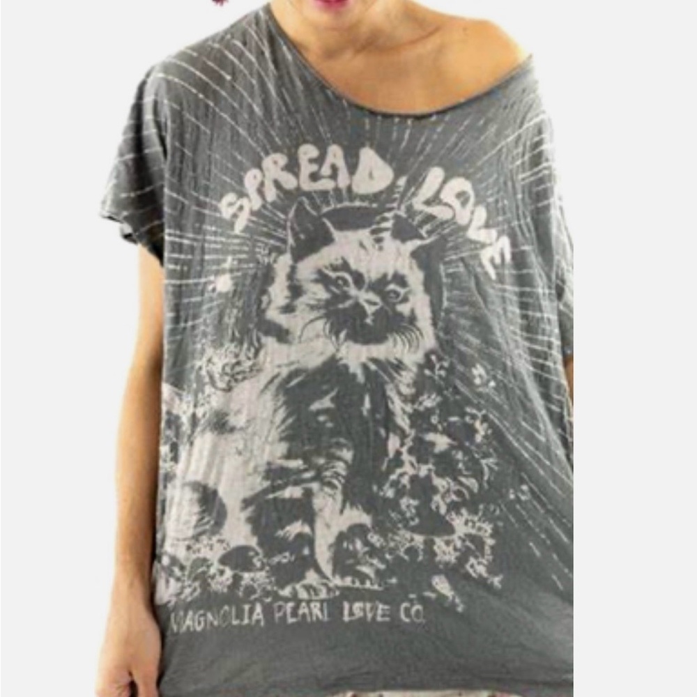 Magnolia Pearl Charcoal Graphic Tee - Picture 13 of 13